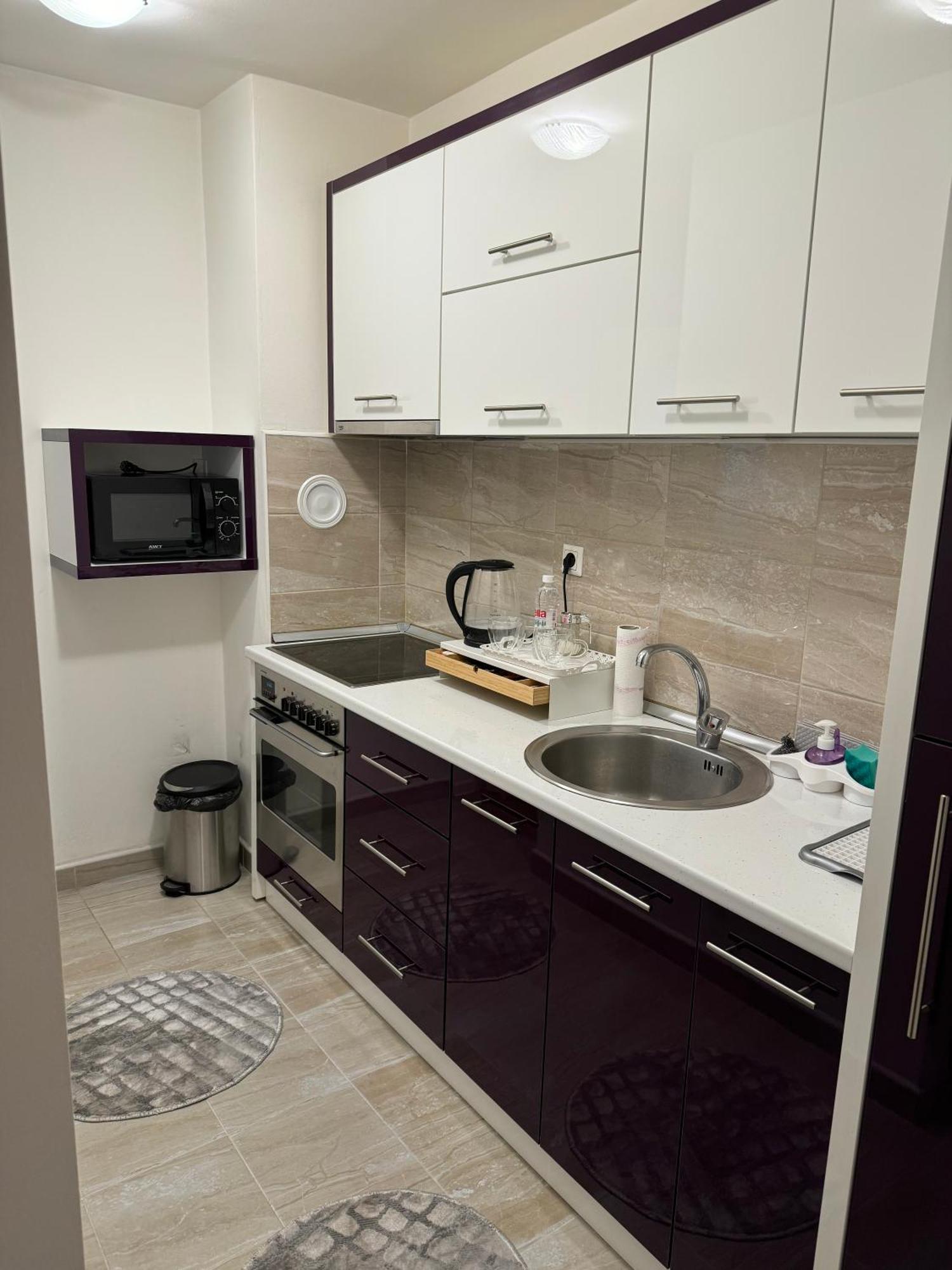 Amina Apartment ทูซลา ภายนอก รูปภาพ